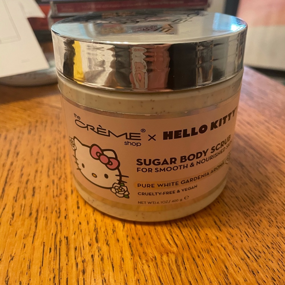 NEW The Creme Shop Sanrio Hello Kitty Sugar Body Scrub